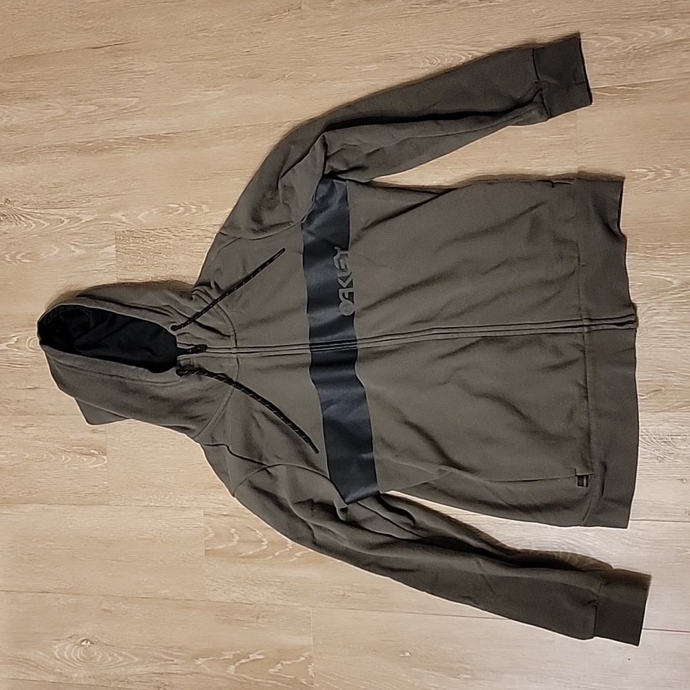 Oakley full zip hoodie Men's Medium